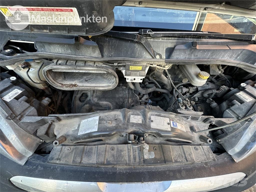 Peugeot Boxer 2.0 BlueHDi 160 商务面包车