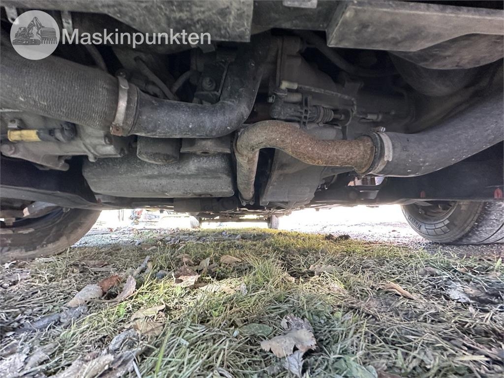 Peugeot Boxer 2.0 BlueHDi 160 商务面包车