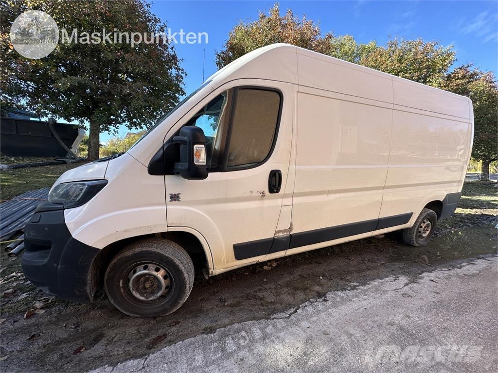Peugeot Boxer 2.0 BlueHDi 160 商务面包车