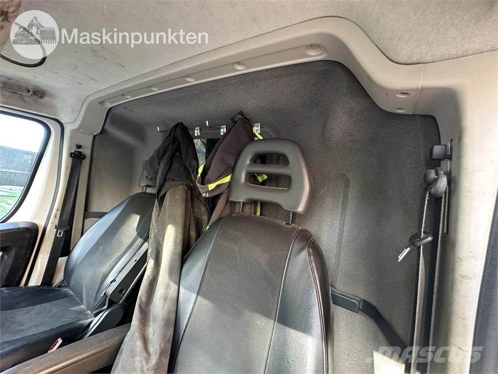 Peugeot Boxer 2.0 BlueHDi 160 商务面包车