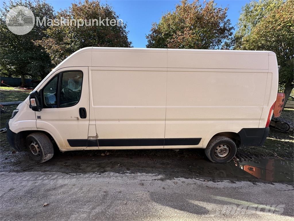 Peugeot Boxer 2.0 BlueHDi 160 商务面包车
