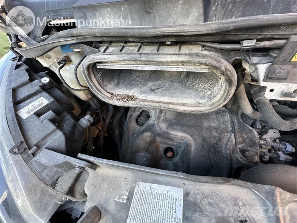 Peugeot Boxer 2.0 BlueHDi 160 商务面包车