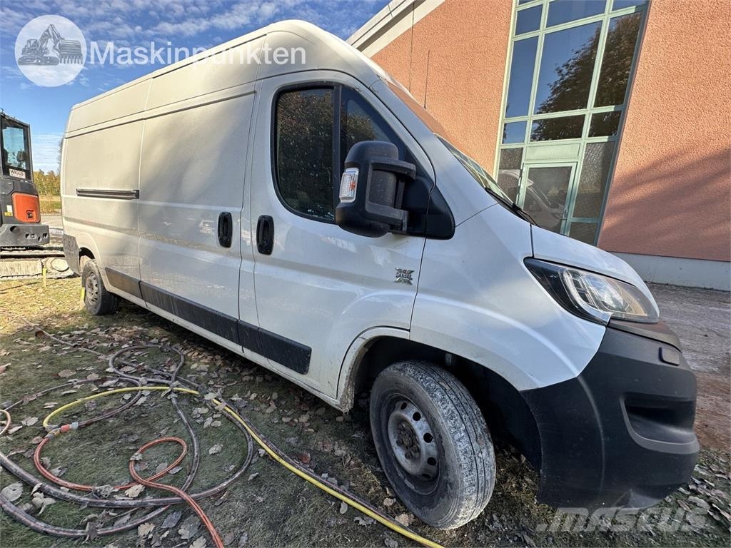 Peugeot Boxer 2.0 BlueHDi 160 商务面包车