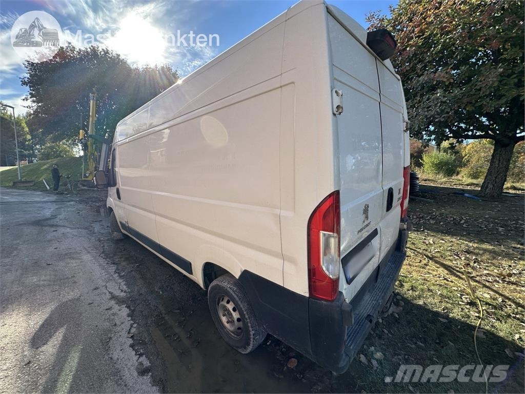 Peugeot Boxer 2.0 BlueHDi 160 商务面包车