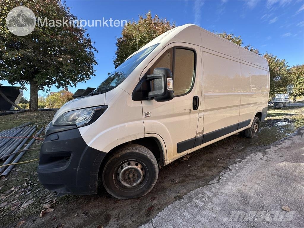 Peugeot Boxer 2.0 BlueHDi 160 商务面包车