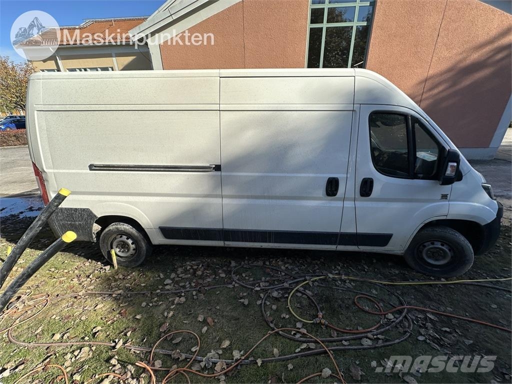 Peugeot Boxer 2.0 BlueHDi 160 商务面包车