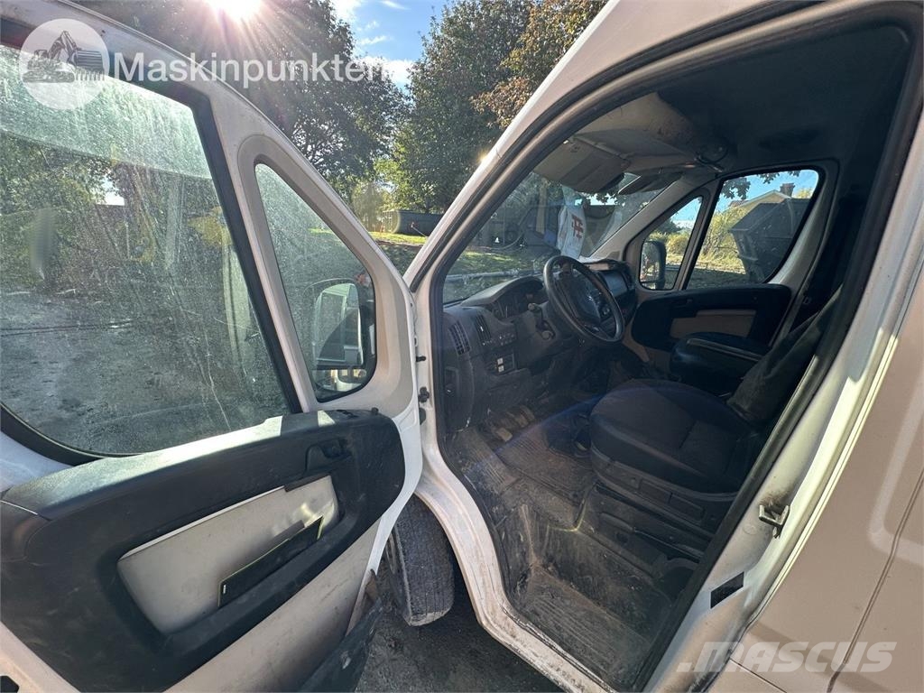 Peugeot Boxer 2.0 BlueHDi 160 商务面包车