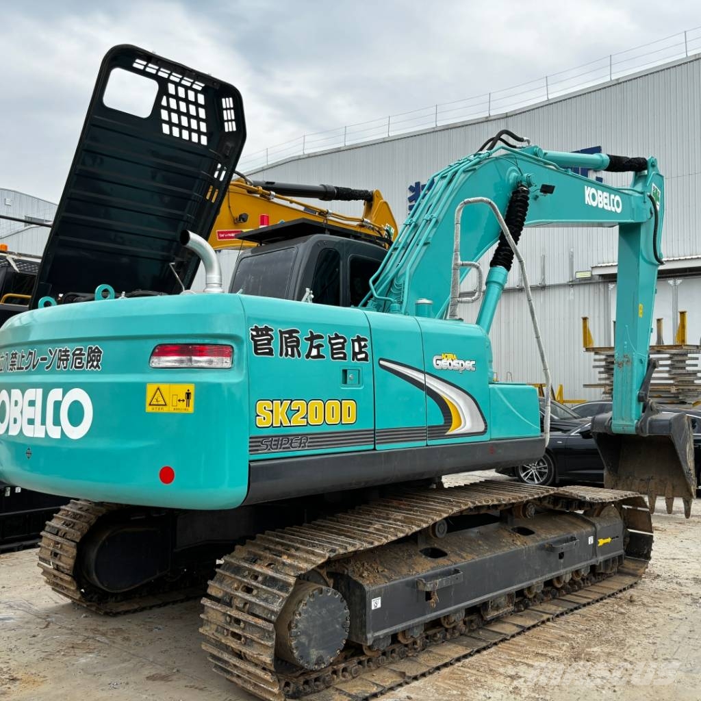 Kobelco SK 200 履带挖掘机