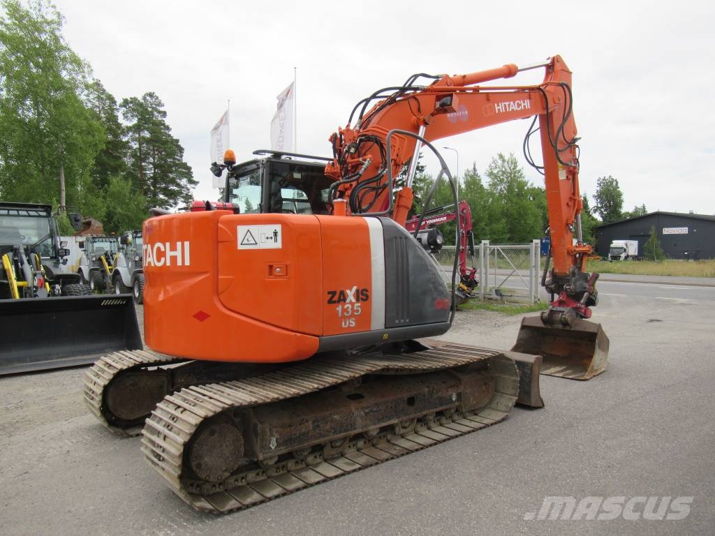 Hitachi ZX 135 US-3 Koparki gąsienicowe