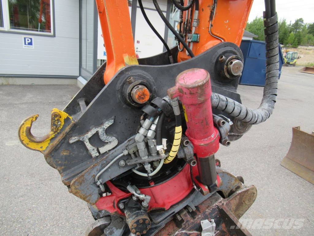 Hitachi ZX 135 US-3 Koparki gąsienicowe