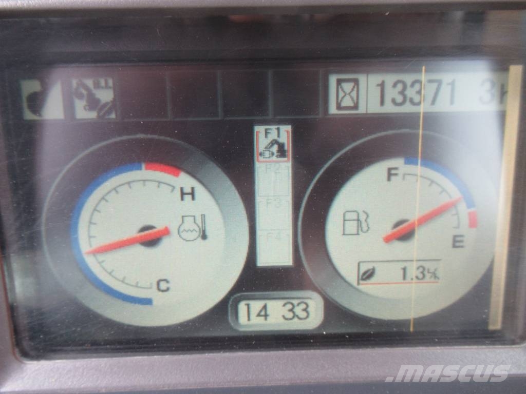 Hitachi ZX 135 US-3 Koparki gąsienicowe