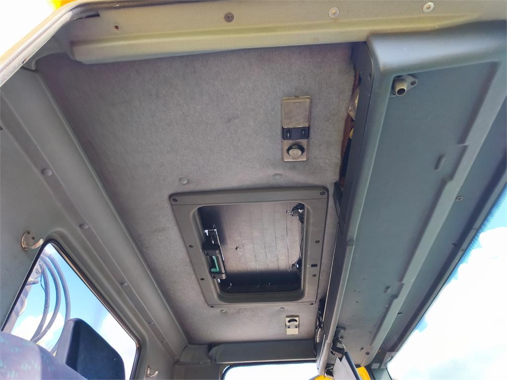 DAF 65.180 + HR Самосвал