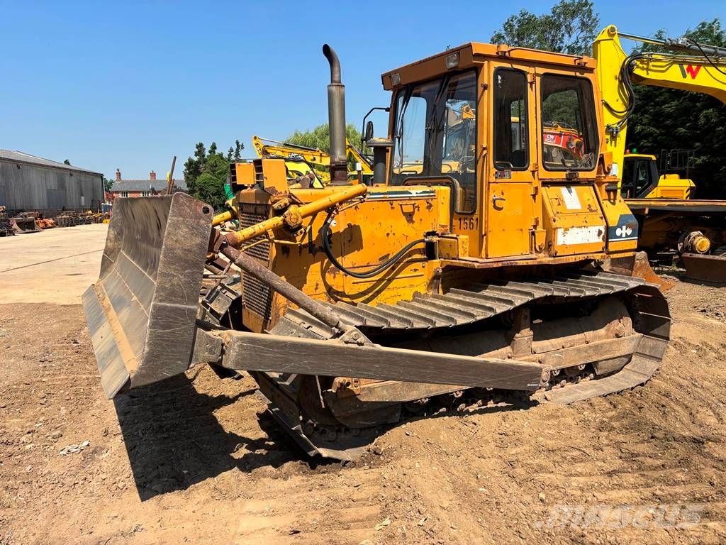 Komatsu D 41 P-3 Spycharki gąsienicowe