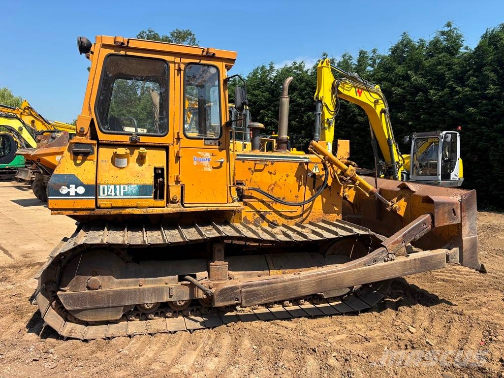Komatsu D 41 P-3 Spycharki gąsienicowe