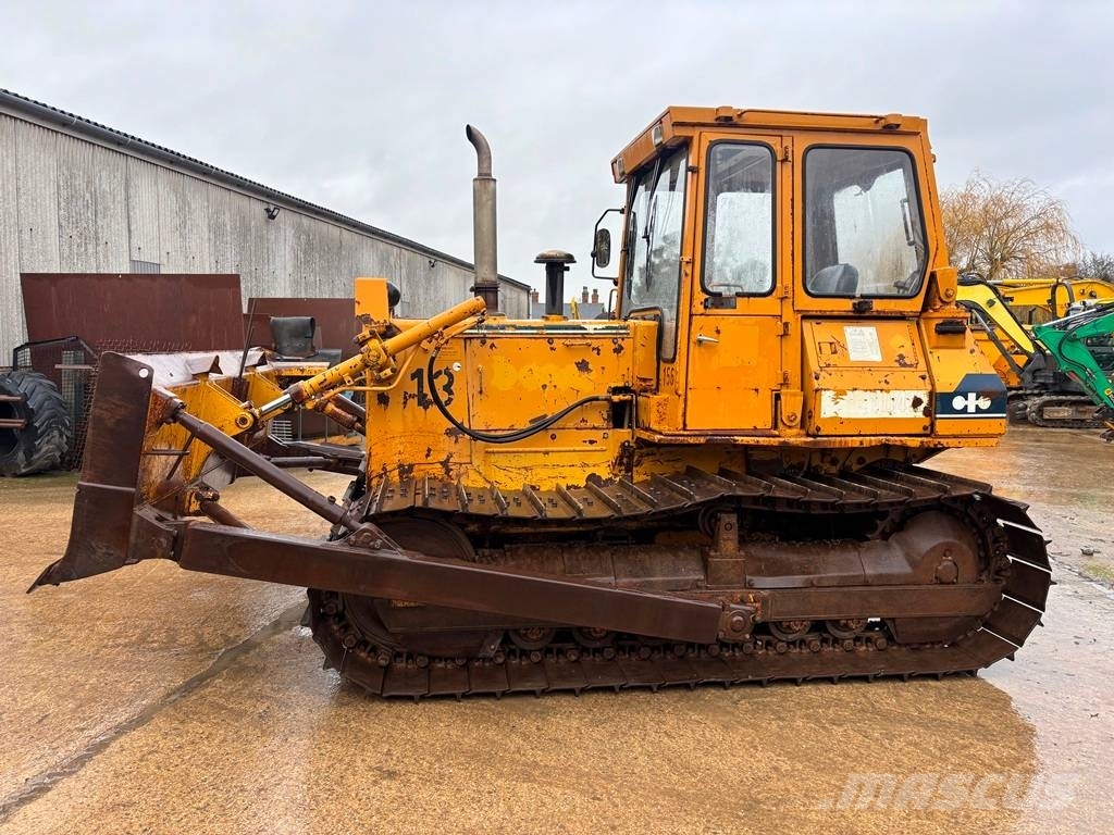 Komatsu D 41 P-3 Гусеничные бульдозеры