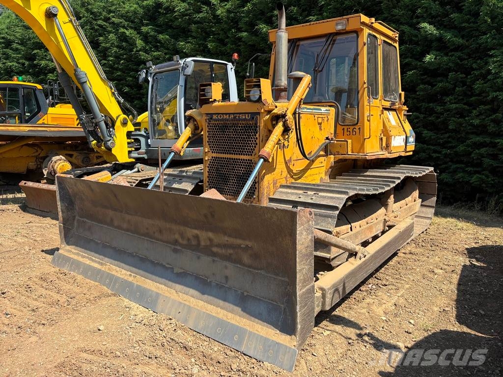 Komatsu D 41 P-3 Spycharki gąsienicowe