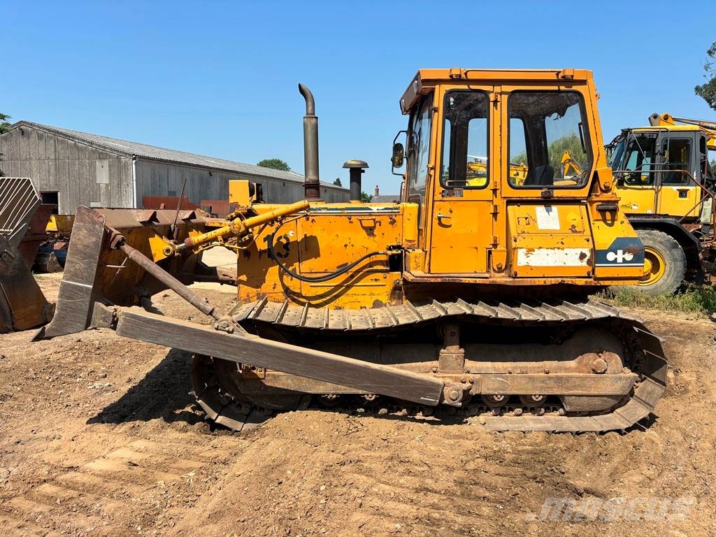 Komatsu D 41 P-3 Spycharki gąsienicowe