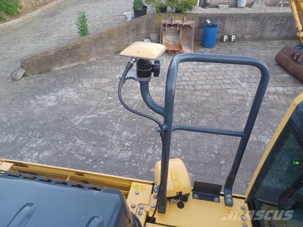 Komatsu PC 210 LCi-11 / Komatsu PC 210 LC-11 Εκσκαφείς με ερπύστριες