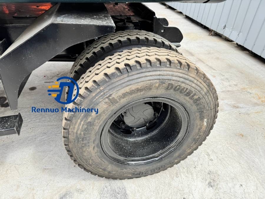 Hyundai 150 حفارات بعجل