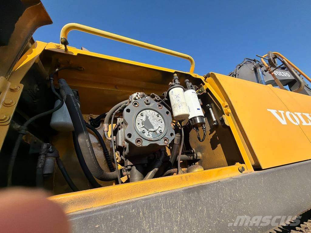 Volvo EC 460 C L 大型油圧ショベル12t以上（パワーショベル・ユンボ）