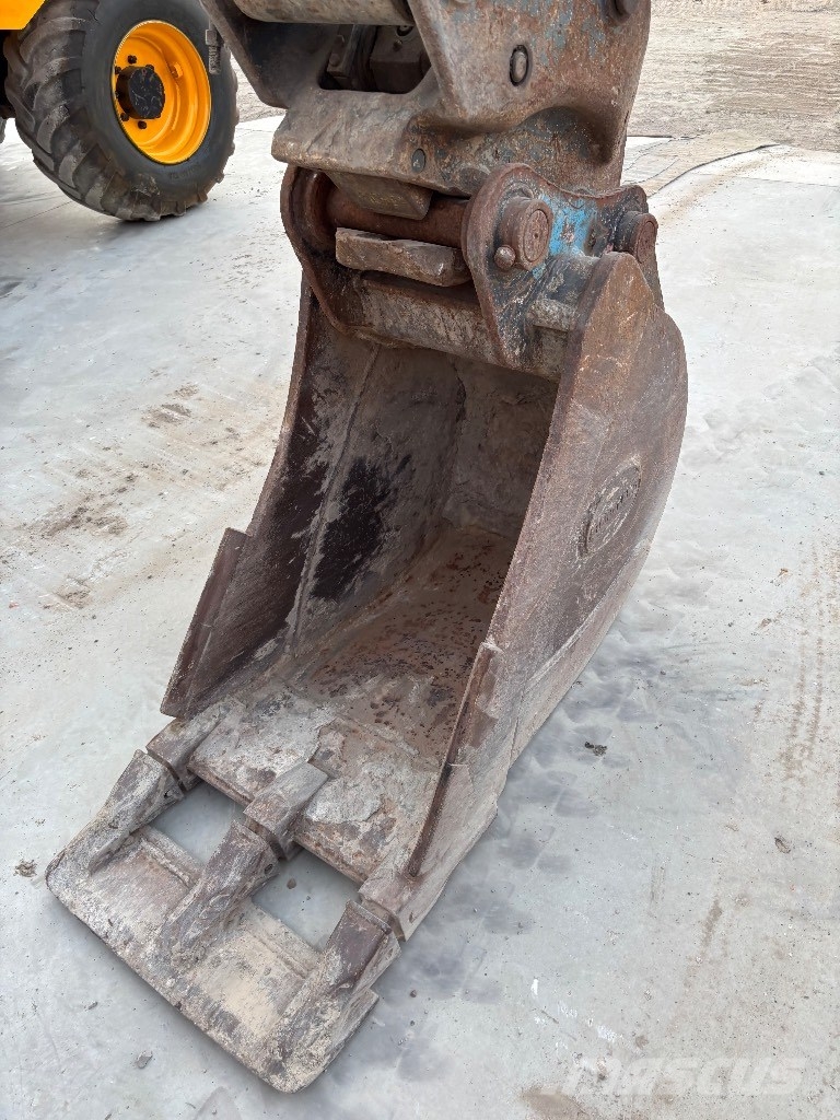 Hyundai HX140 LC Escavatori cingolati