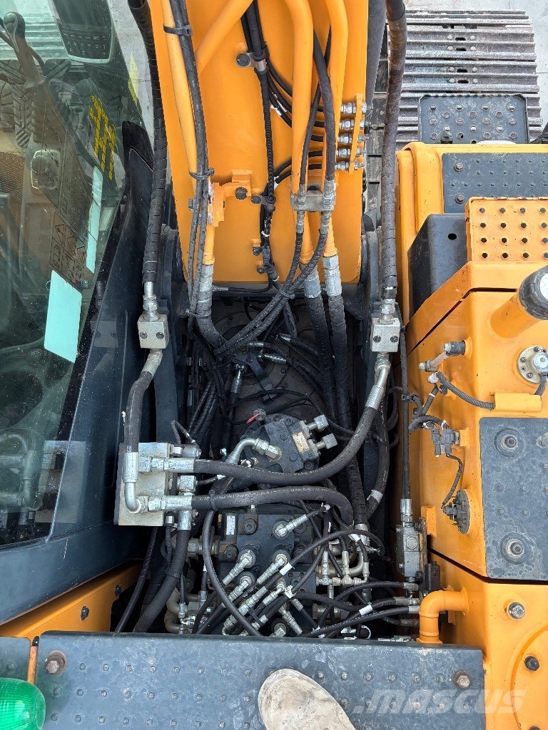 Hyundai HX140 LC Escavatori cingolati