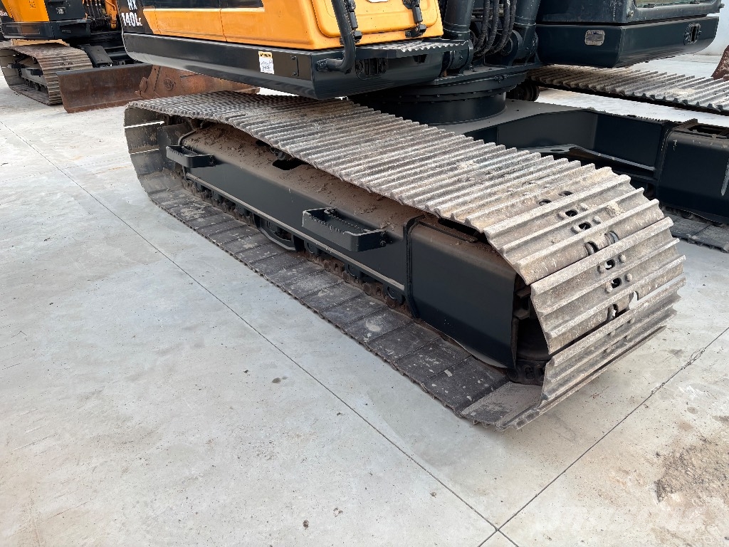 Hyundai HX140 LC Escavatori cingolati