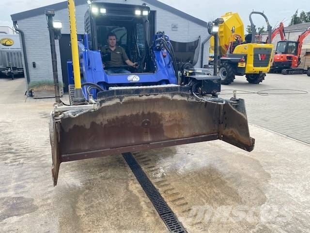 Takeuchi TL10 Kompaktrakodók