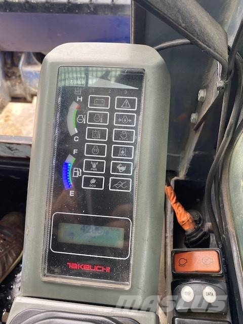 Takeuchi TL10 Kompaktrakodók