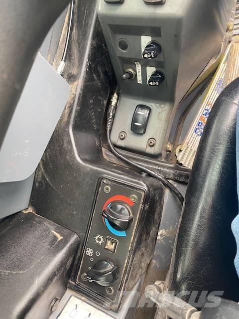 Takeuchi TL10 Kompaktrakodók