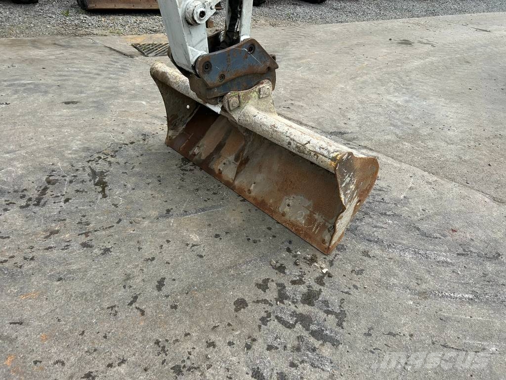 Takeuchi TB 153 FR حفارات صغيرة أقل من 7 طن (حفارات صغيرة)