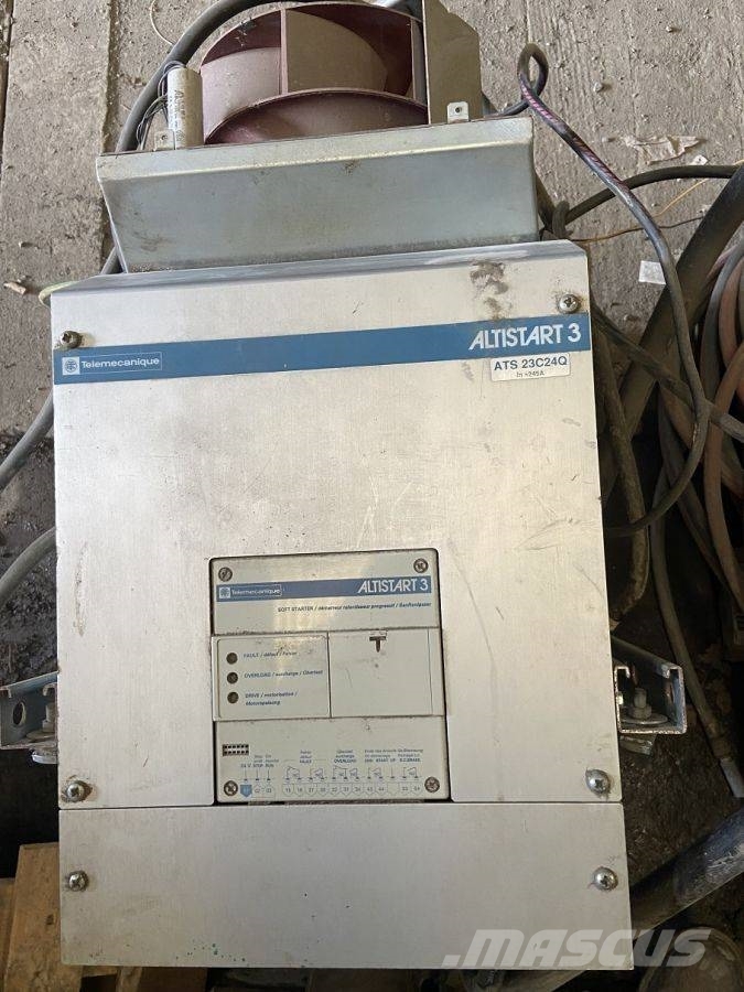 PY Broyeur percussion tertiaire 500x300 mm Slijpmachines / Frezen