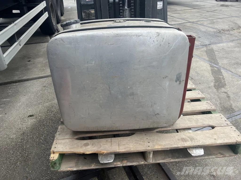  Diversen Hydrauliek tank l 70 b 45 h 62 met steune Hydraulik