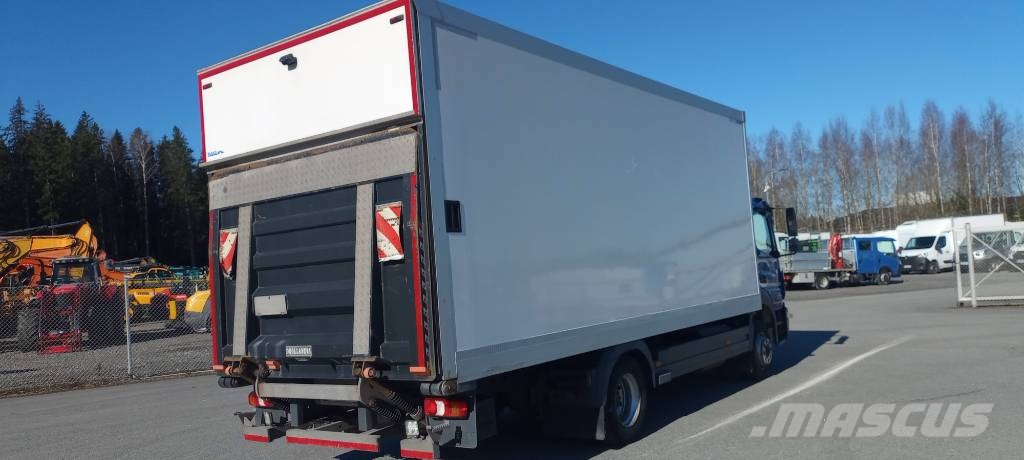 Mercedes-Benz Atego 1224 Camiones con caja de remolque