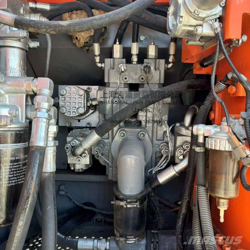 Hitachi ZX 160 Kāpurķēžu ekskavatori