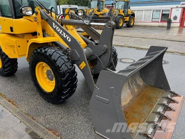 Volvo L 30 G 轮式装载机