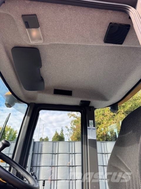Volvo L 30 G 轮式装载机