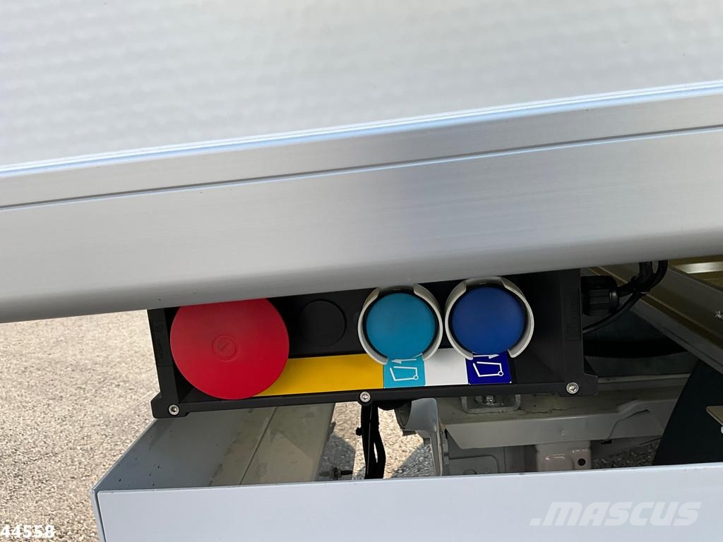 Peugeot E-Expert 100% elektrisch kippende zijlader Prügiautod