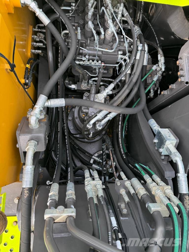 Volvo EC 200 E Bageri gusjeničari
