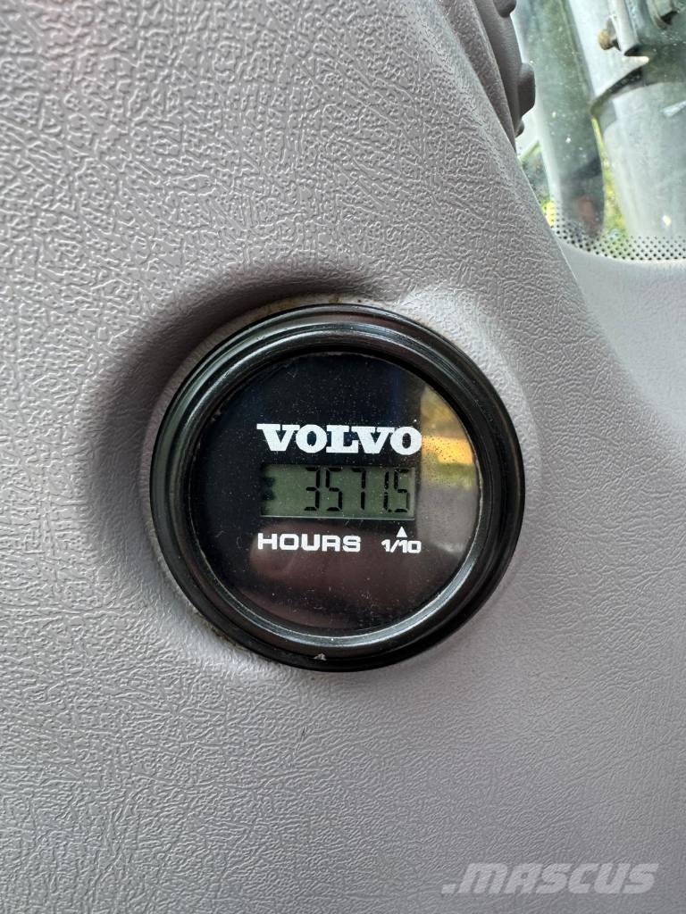 Volvo EC 200 E Bageri gusjeničari