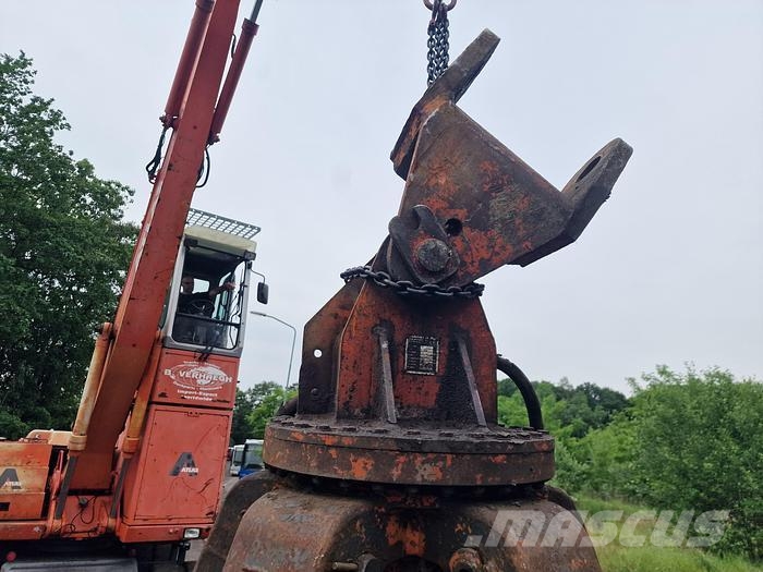 Terex FUCHS MHL 360 Bageri za prenos primarnih/sekundarnih sirovina