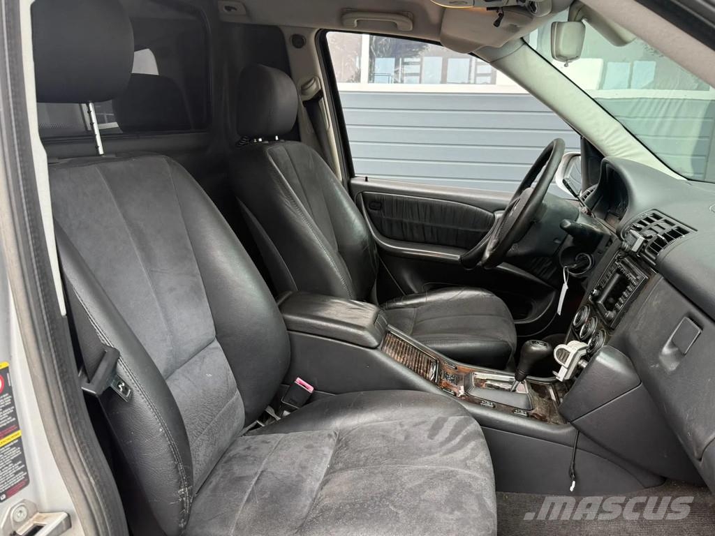 Mercedes-Benz M-Klasse ML 163 ML 270 CDI Voiture