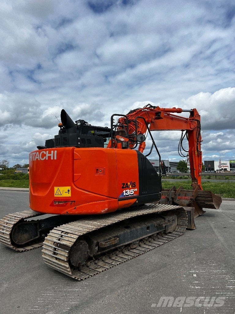 Hitachi ZX 135 US-6 Raupenbagger