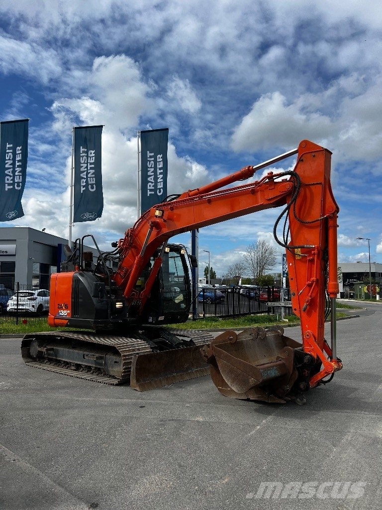 Hitachi ZX 135 US-6 Raupenbagger