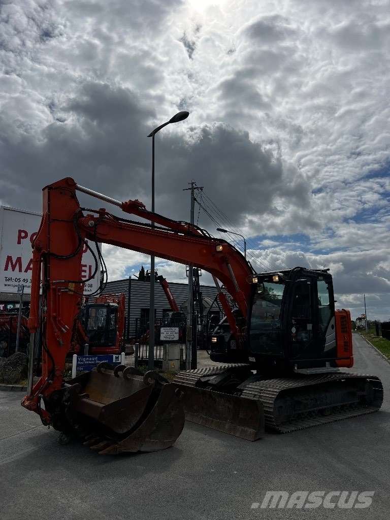 Hitachi ZX 135 US-6 Raupenbagger