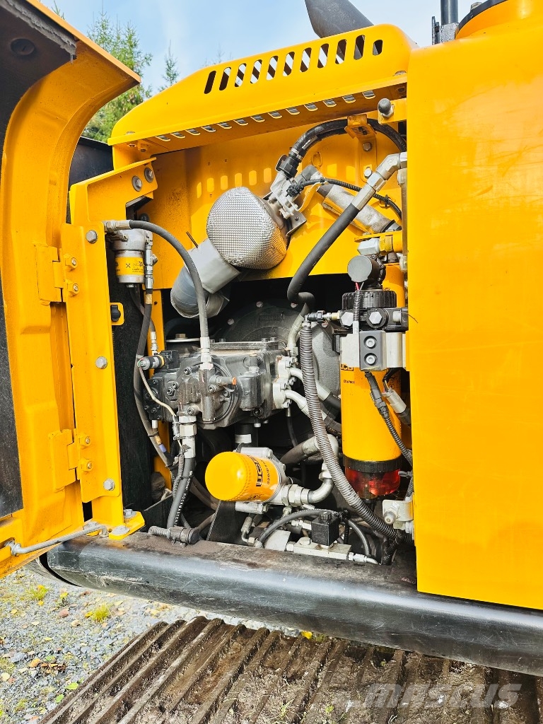 JCB 145 Telakaivukoneet