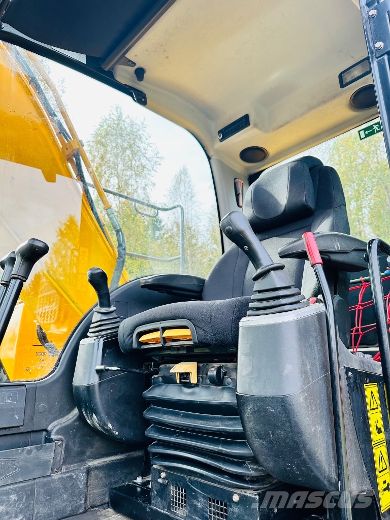 JCB 145 Telakaivukoneet