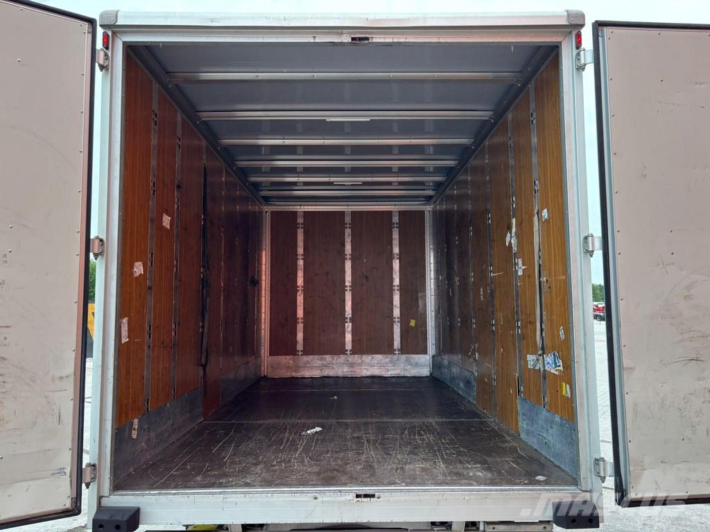 Volkswagen Crafter 4x2 BOX L=4160 mm Kita