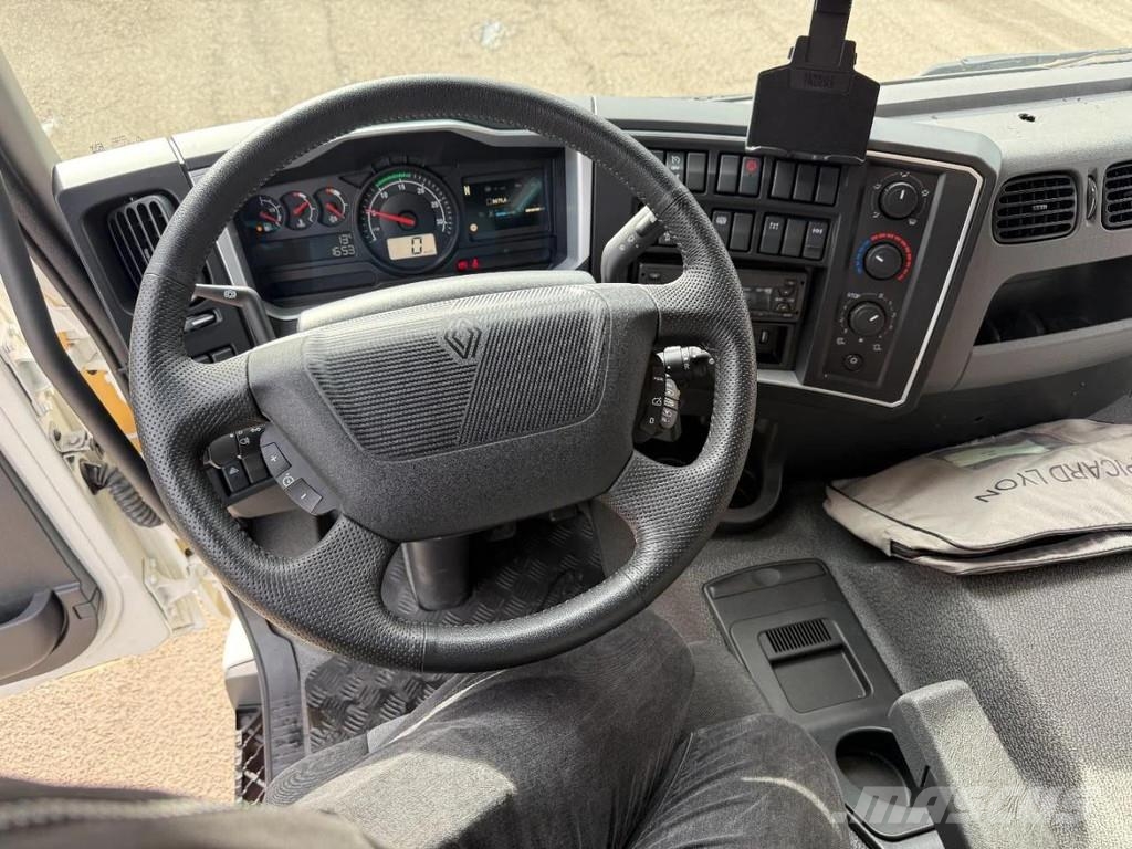 Renault D WIDE 19T - 320HP - CHASSIS + HOLLANIA 1.500 KG Camiones con chasís y cabina