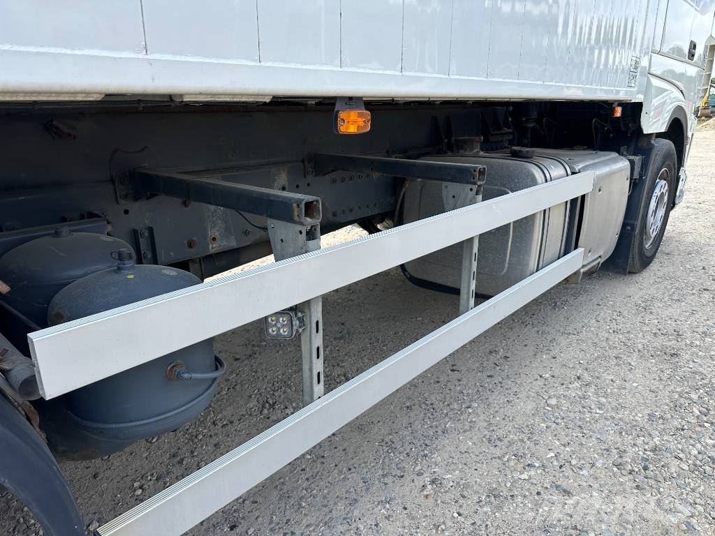 DAF XF 530 6x2 //Volume tipper 45m3// Camiones bañeras basculantes o volquetes
